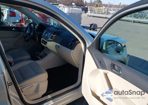 2011 Volkswagen Tiguan Se из США, поврежденный, VIN WVGAV7AX1BW521721